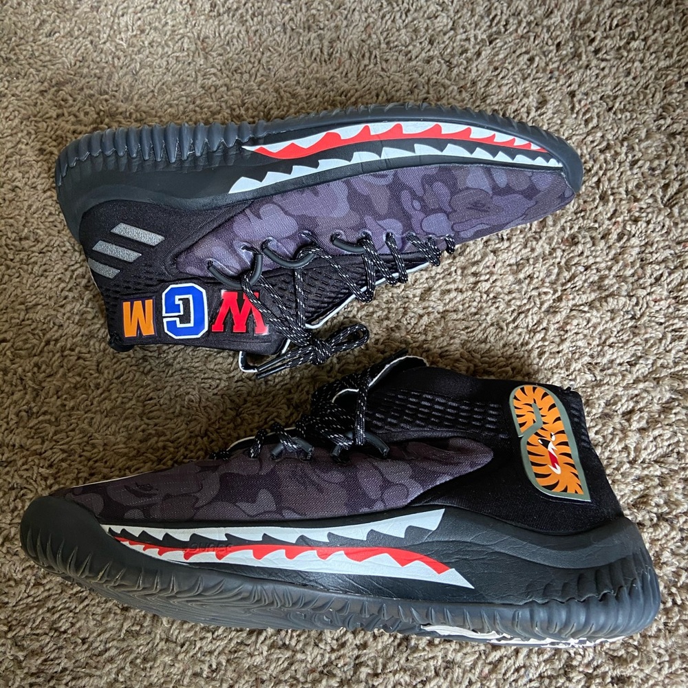 😎😎SOLD😎😎Adidas DAME 4 BAPE Black Camo - Picture 11 of 16